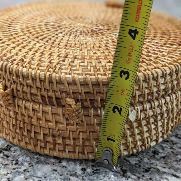 Small Woven Rattan Circle basket bag, Black and White Floral interior, pockets - Picture 11 of 13